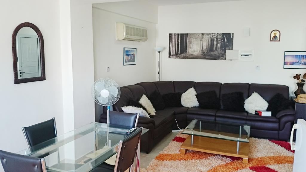Apartment Universal *