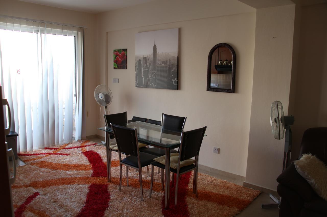 Apartment Universal